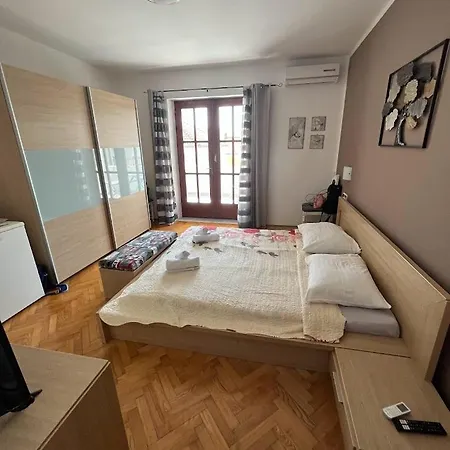 Vendégház Perina Tisno