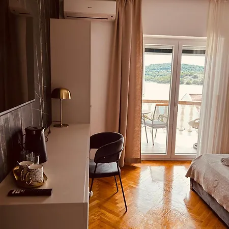 Perina בית הארחה טיסנו