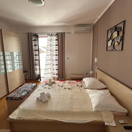 Perina Vendégház Tisno