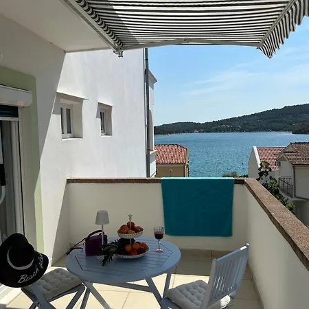 Konukevi Perina Tisno